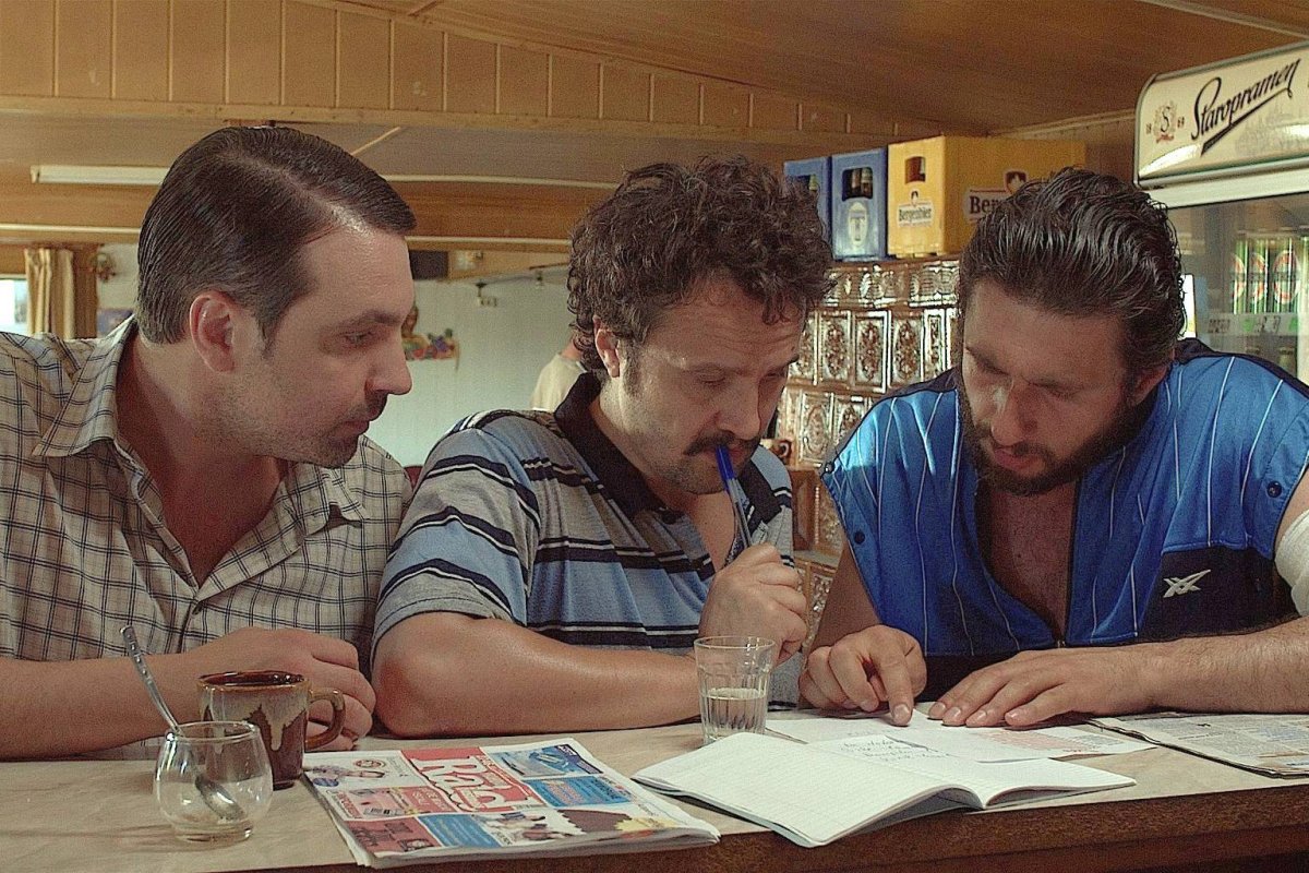 „Două lozuri”: revenirea în forță a comediei 43178