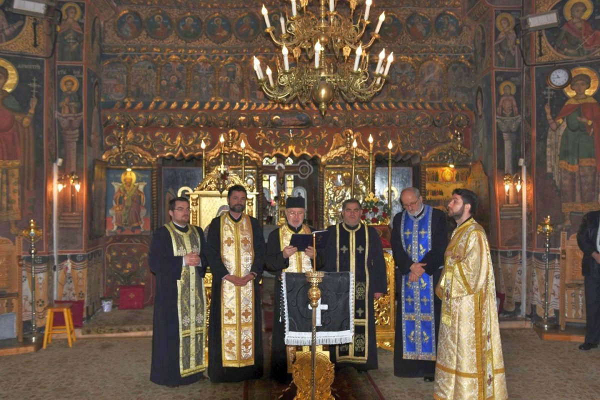 Pomenirea martirilor din temniţele comuniste 43146