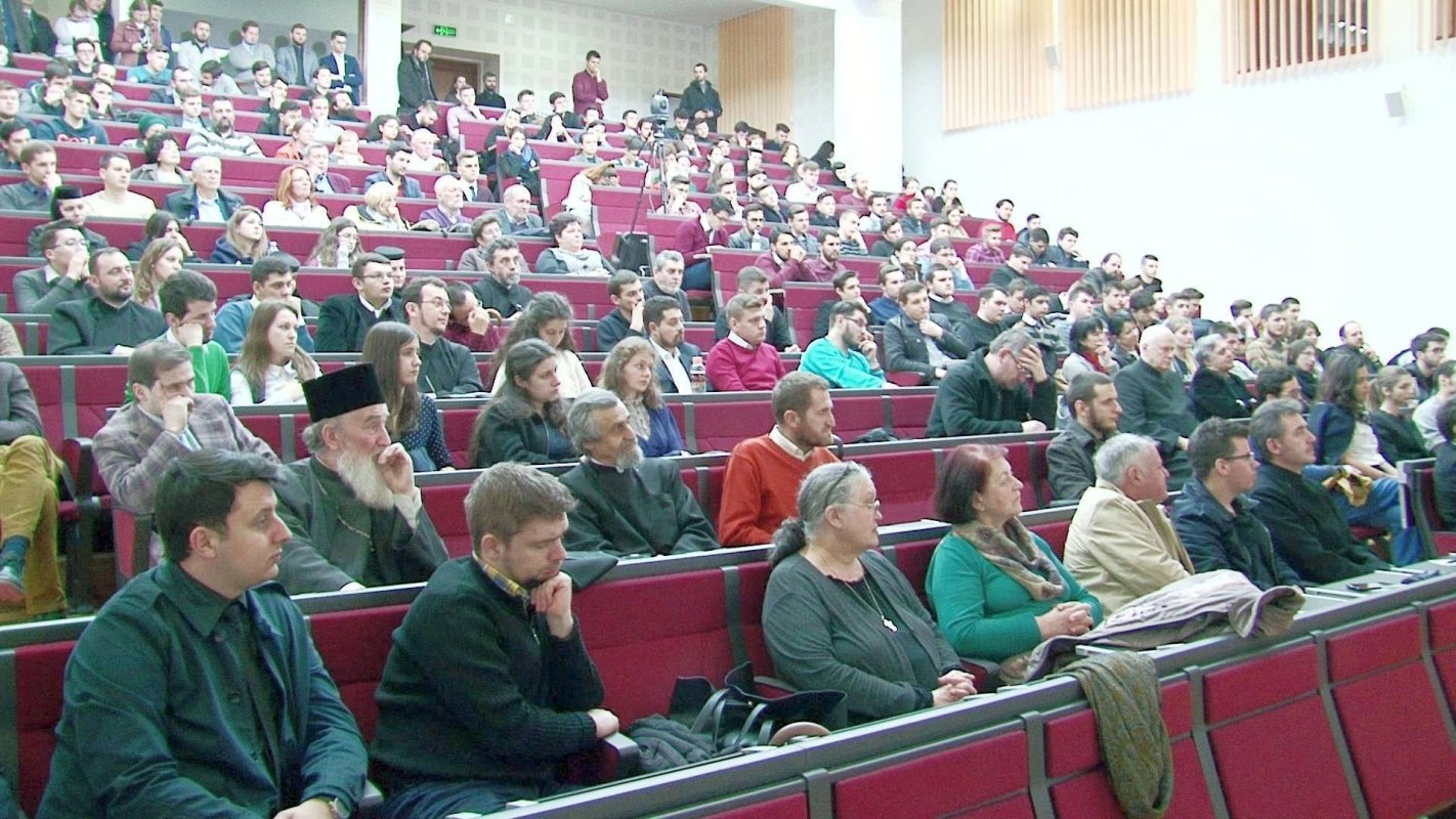 Academicianul Sorin Dumitrescu  a conferențiat la Cluj-Napoca 43075