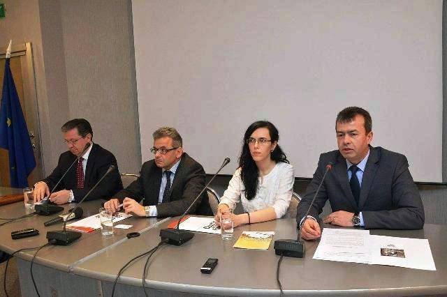 Conferință a Coaliției  pentru familie, la Oradea 43082