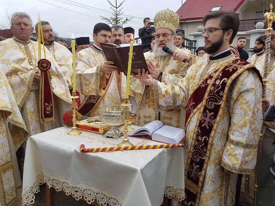 Hramul Parohiei Mănăstirea Caşin II, serbat prin Liturghie arhierească 43008