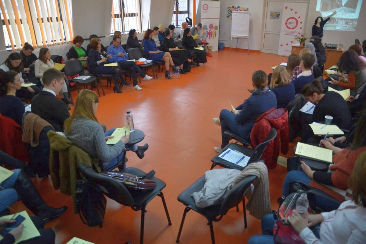 Întâlnire dedicată sistemului de protecţie socială a persoanelor vulnerabile, la Iaşi 42948