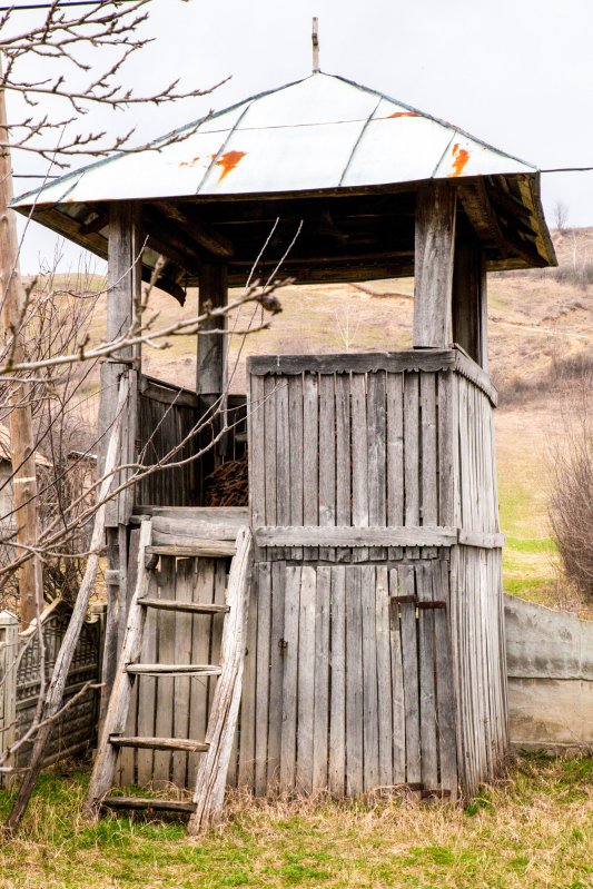 Valea Fântânilor, o candelă aprinsă în mijlocul câmpiei 42909