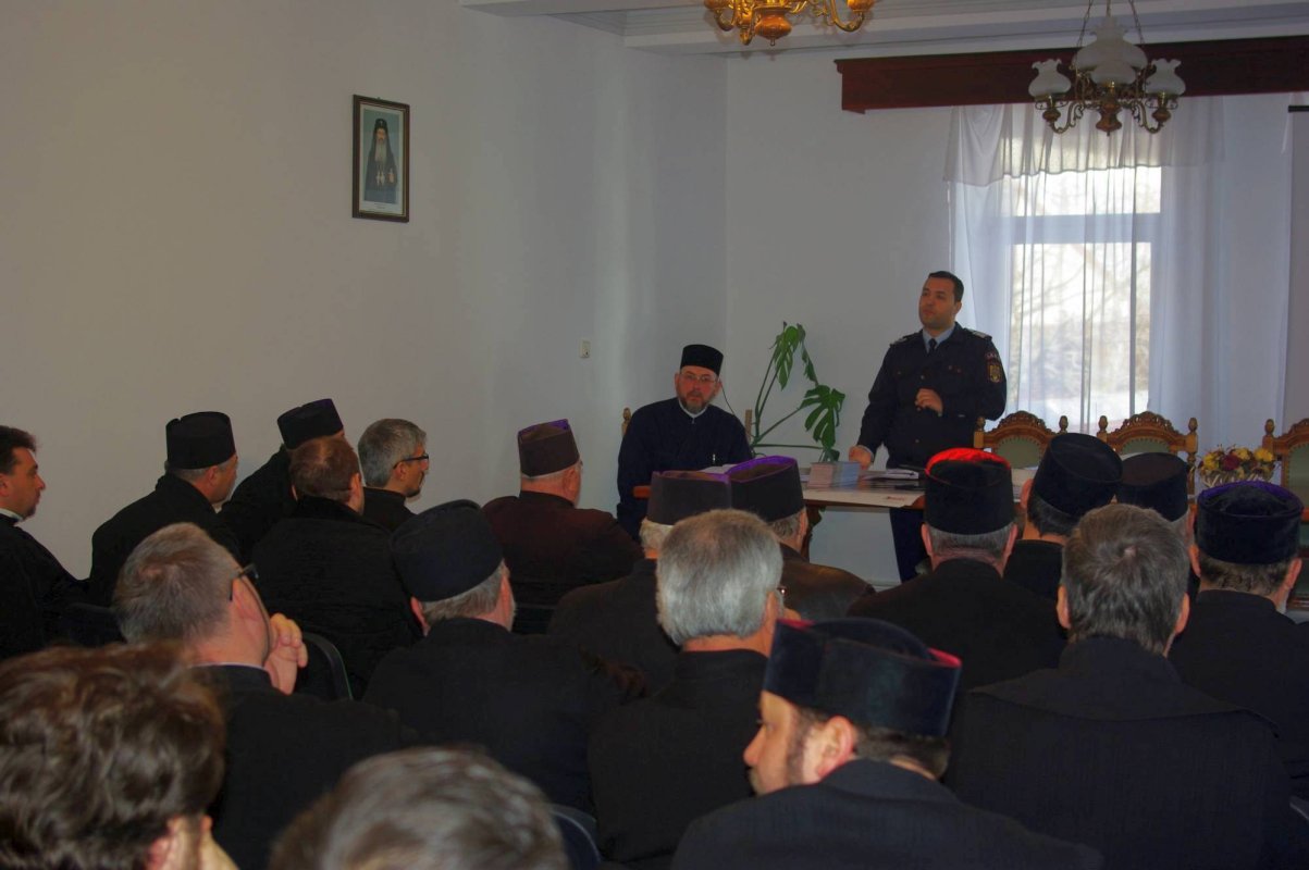 Patriarhul Justinian, omagiat la Târgu Neamţ 42771