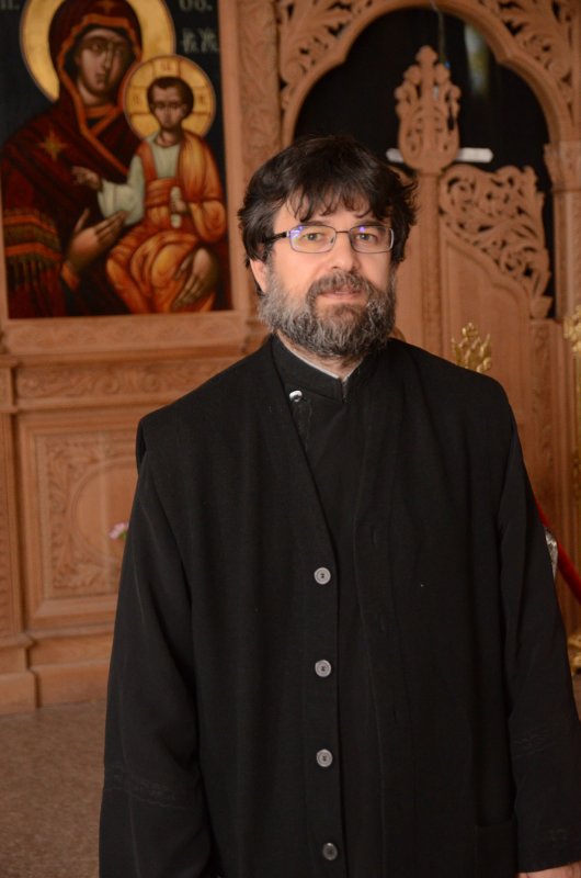 Filantropie pentru tineri și vârstnici 42711