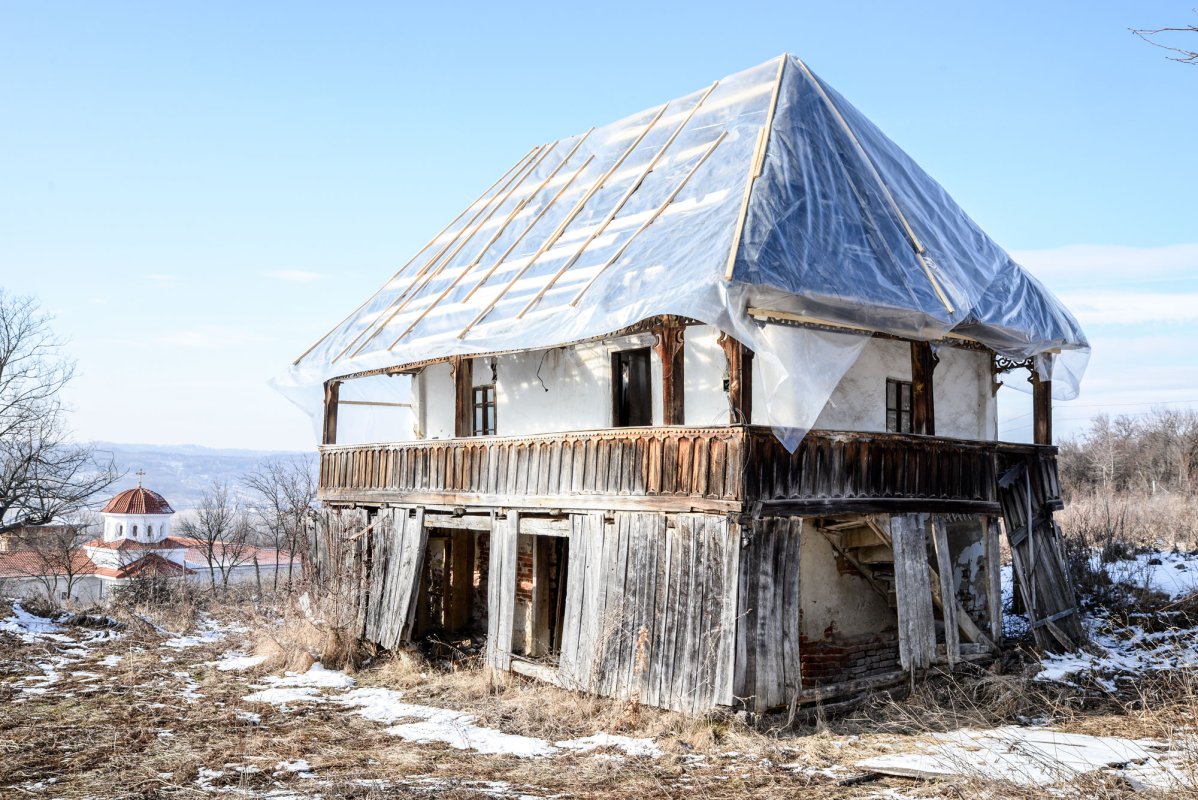 Amintiri temeluite în ziduri de mănăstire 42579