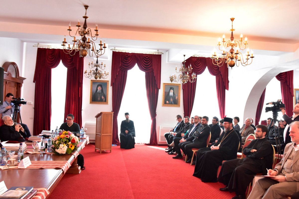 Simpozion Național  la Râmnicu Vâlcea 42480