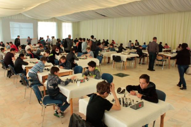 „Tânărul şahist“ 42394