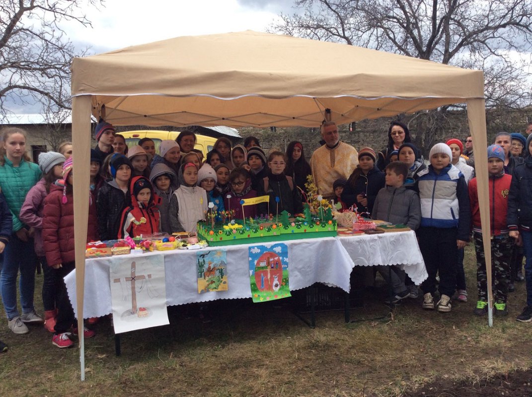 Concurs de creaţie la Biserica „Buna Vestire“ din Târgu Ocna 42259