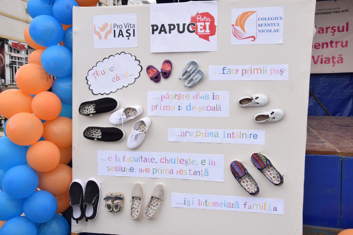 Marşul pentru viaţă a binevestit: „Ajută mama şi copilul! Ei depind de tine“ 42255