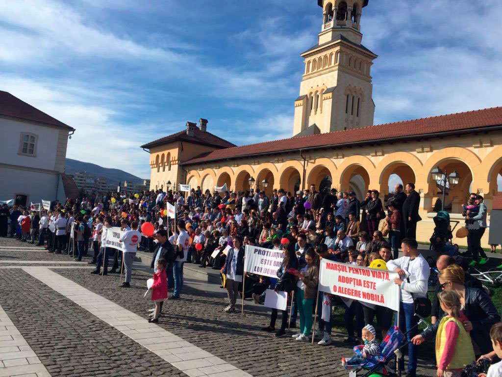 Mii de participanți la „Marșul pentru viață” 42303