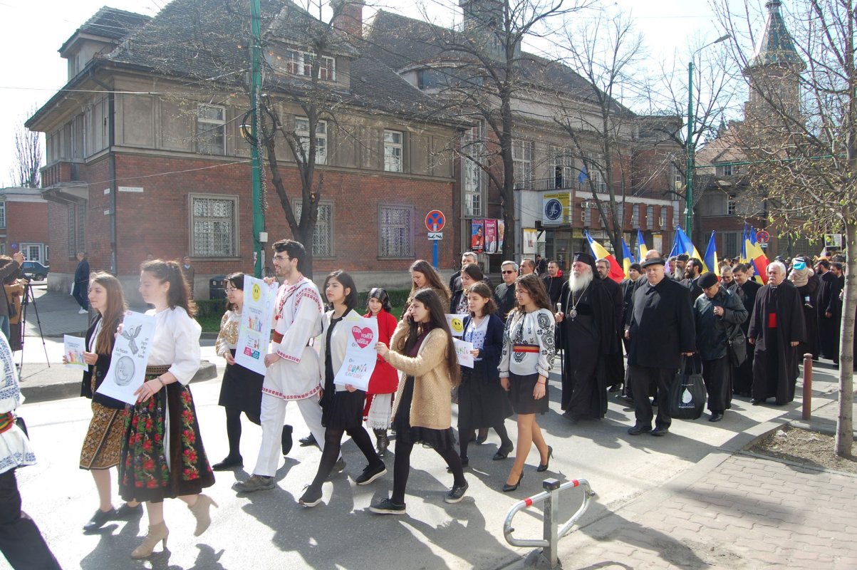 Praznicul Bunei Vestiri și darul sacru al vieții 42317