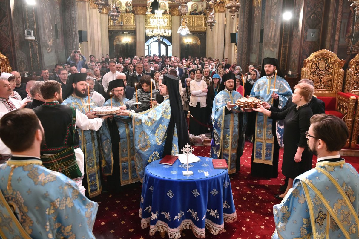 Slujbă de pomenire pentru făuritorii unirii Basarabiei cu țara-mamă 42279