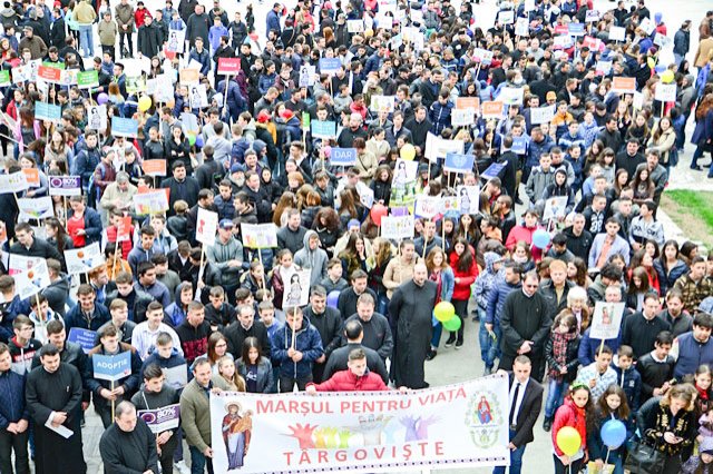 Marşul pentru viaţă în Mitropolia Munteniei şi Dobrogei 42191