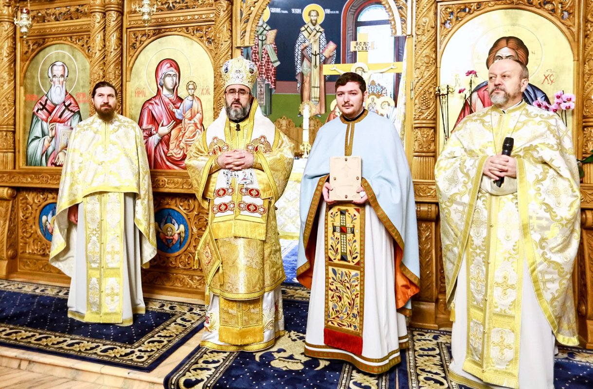 Slujiri arhierești în Muntenia și Dobrogea 42194