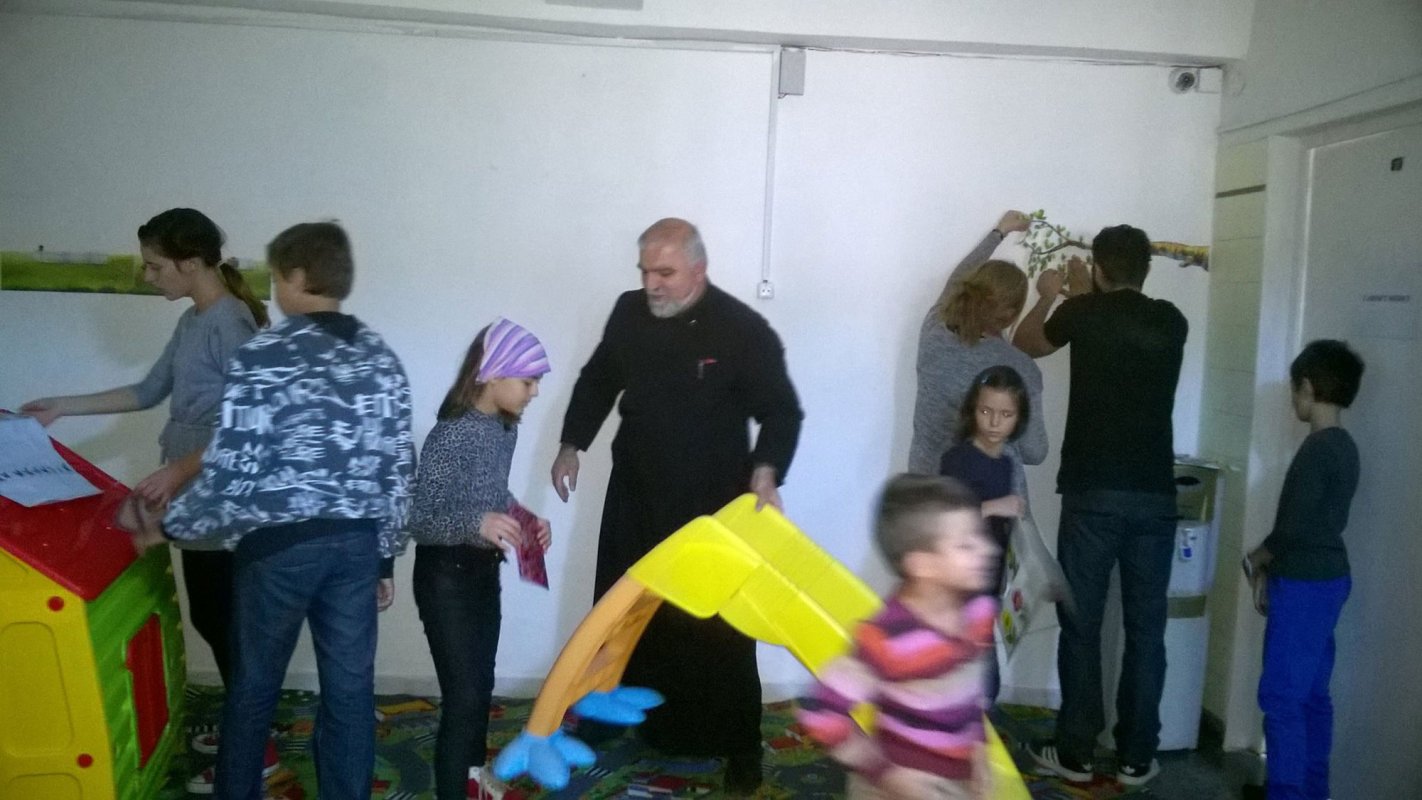 Ajutor pentru copii, tineri şi vârstnici 42140