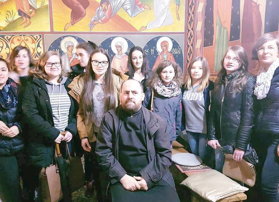 Proiectul „Şcoala şi Biserica” la Cisnădie 42130