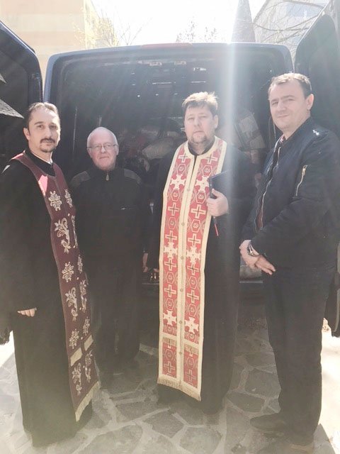 Daruri pentru 30 de familii sărace din Baia Mare 41938