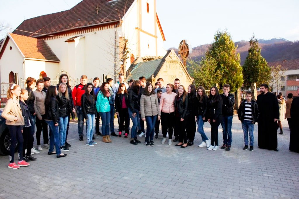 Activităţi cu tinerii în Arhiepiscopia Alba Iuliei 41845