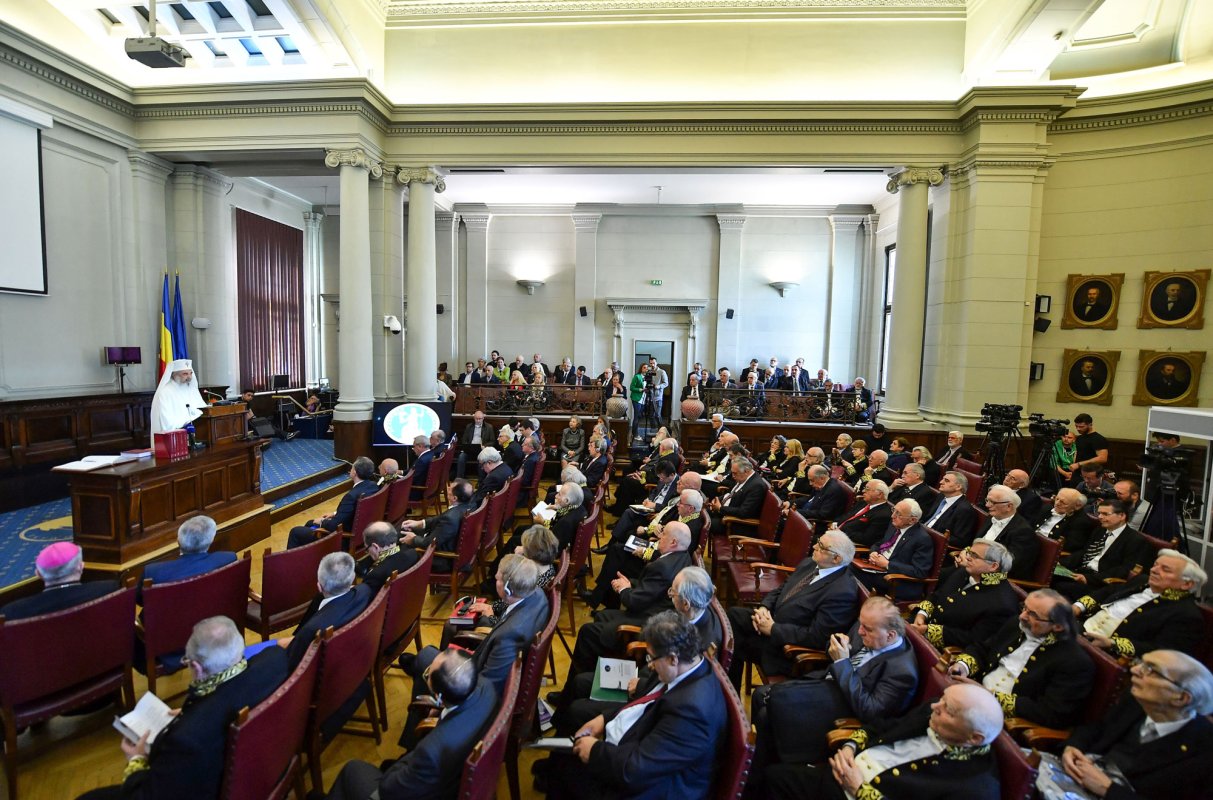 Academia şi Biserica la ceas aniversar 41793