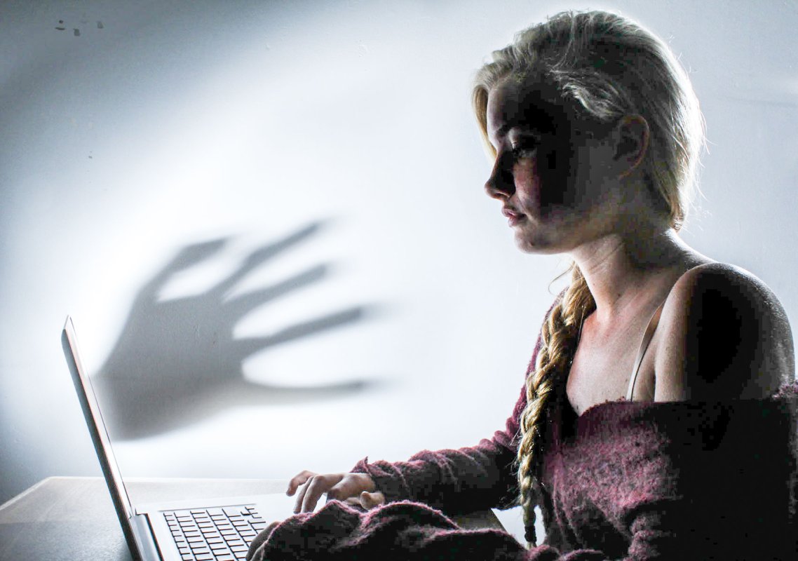 Când moartea vine sub  chipul unei balene albastre 41660