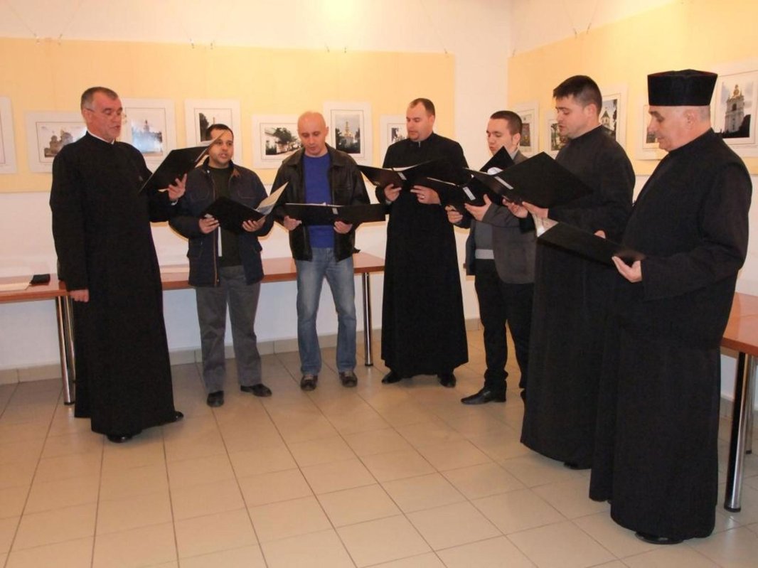 Manifestare cultural-spirituală la Parohia „Sfinţii Apostoli Petru şi Pavel” din Reșița  41650