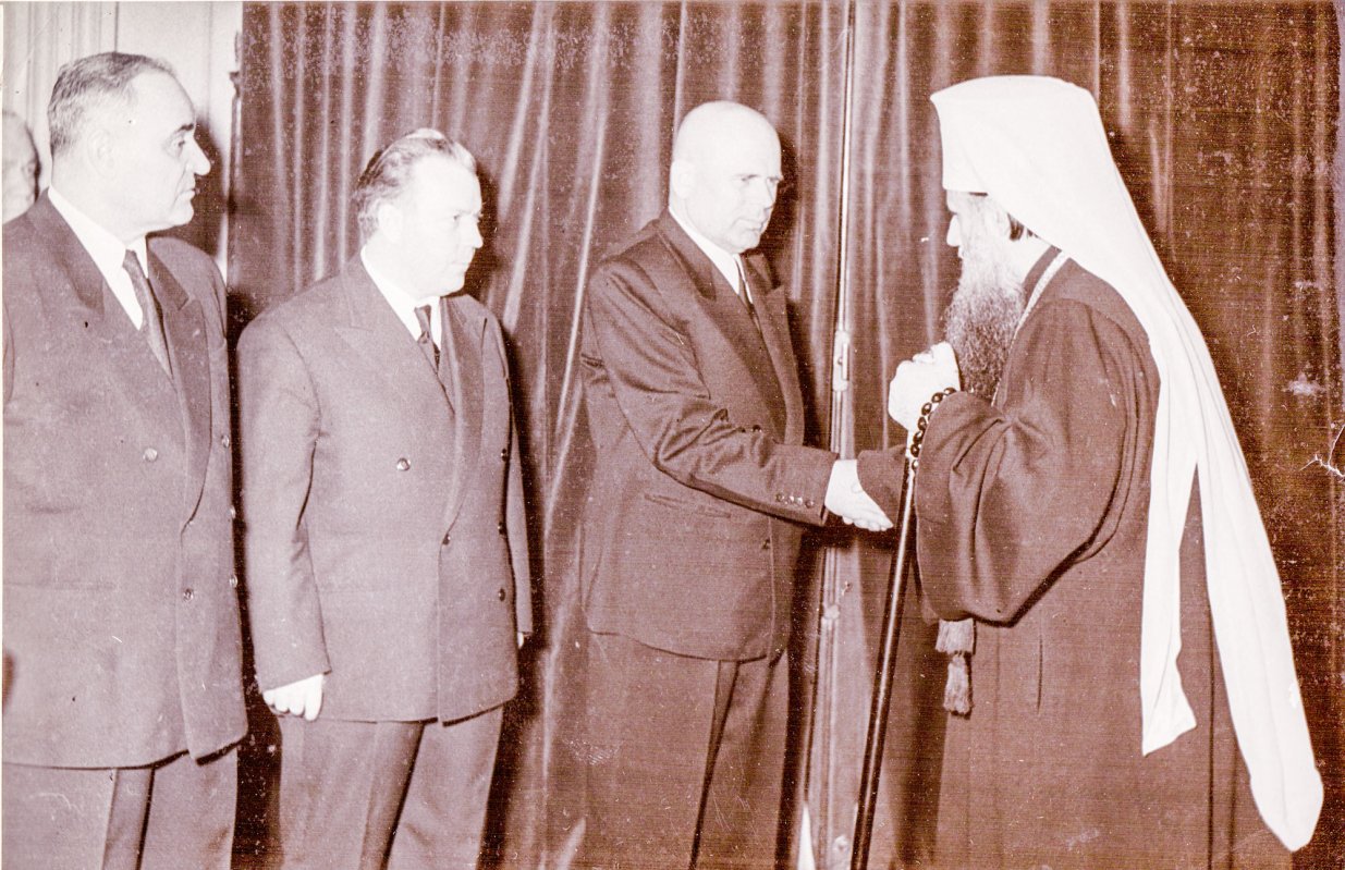 Patriarhul Justinian Marina şi puterea politică la începutul regimului comunist (V) 41586