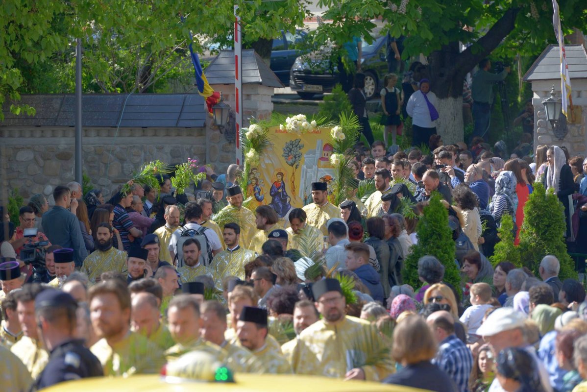 Duminica Floriilor şi urbanitatea credinţei 41468