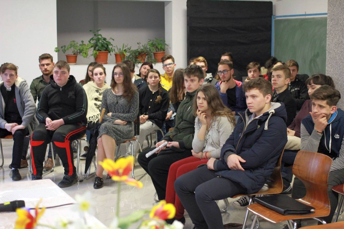 Conferinţă susţinută la Dorohoi de arhim. Mihail Daniliuc 41338