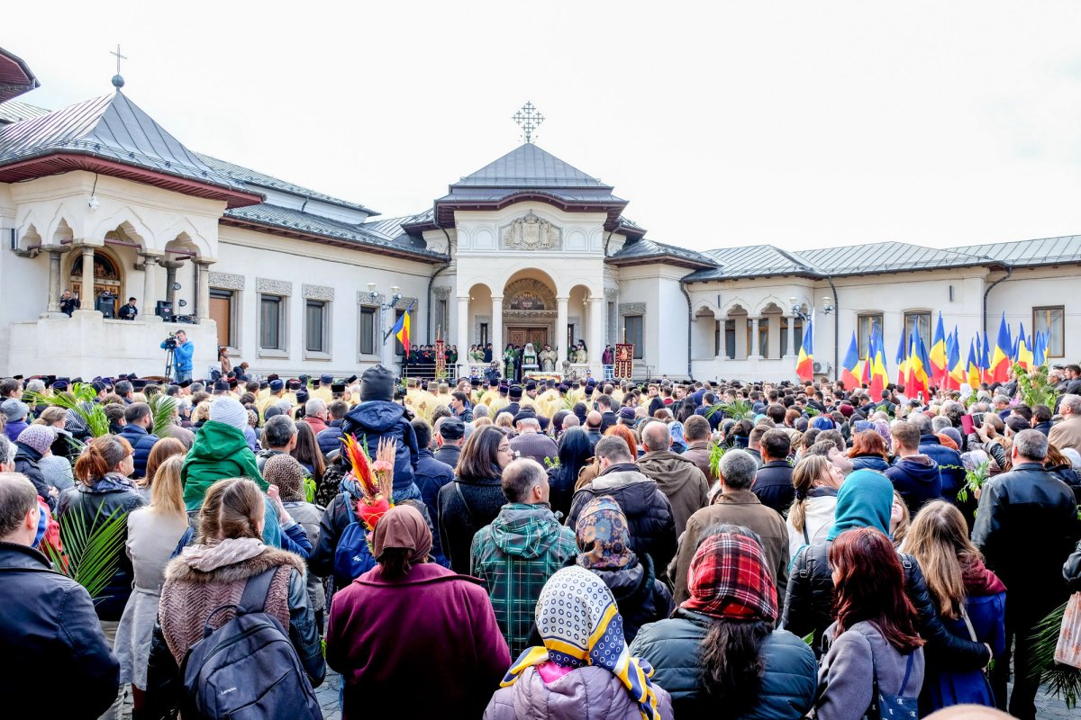 „Toate acestea sunt flori de lumină ale credinţei” 41380