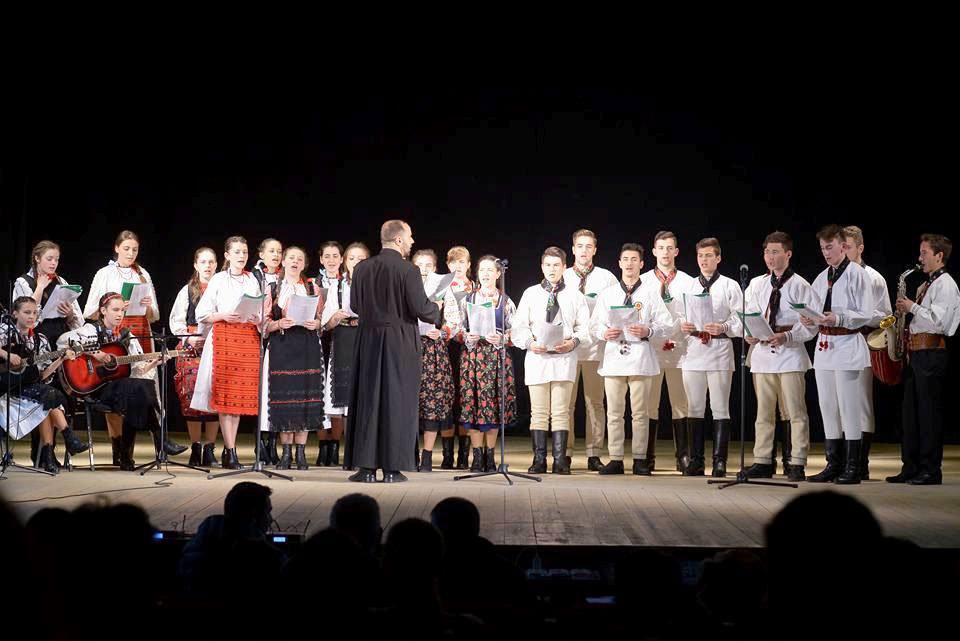 Muzică religioasă şi concerte caritabile, în aşteptarea Învierii Domnului 41323