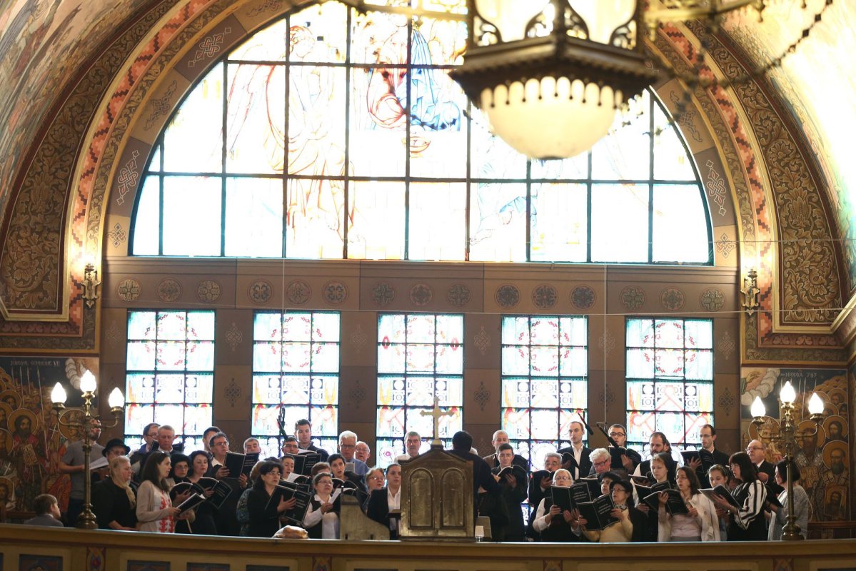 Muzică religioasă şi concerte caritabile, în aşteptarea Învierii Domnului 41325