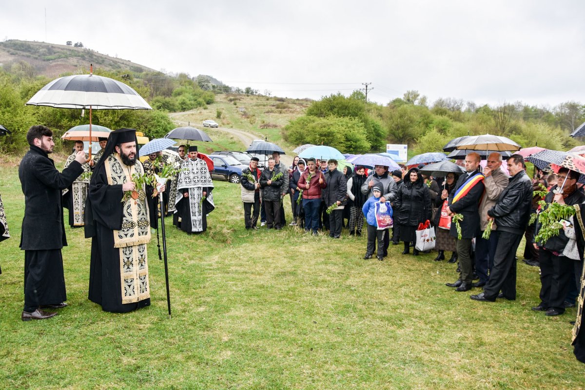 Procesiunea „Drumul Crucii” la Ciudanovița, Caraș-Severin 41291