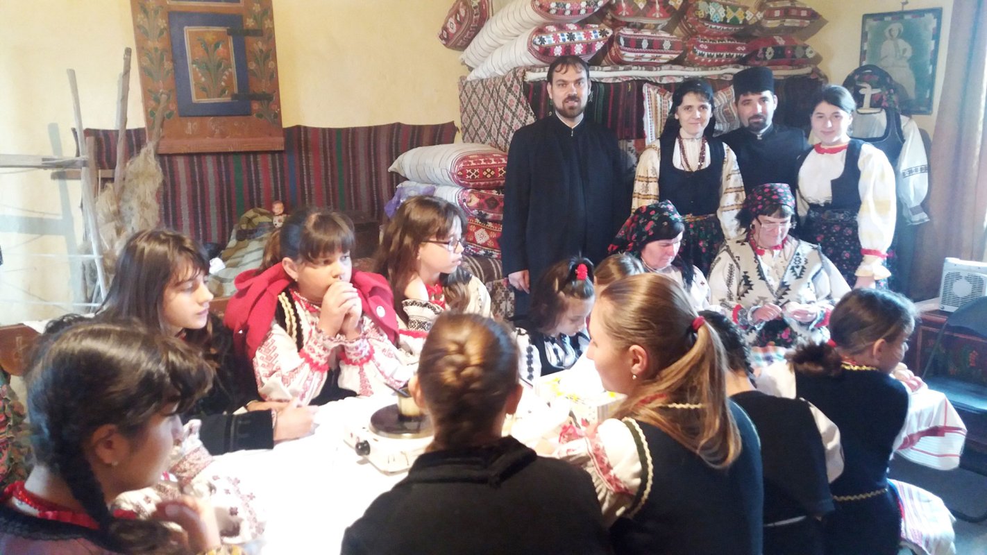 Ateliere de încondeiat ouă, destinate copiilor şi tinerilor 41175