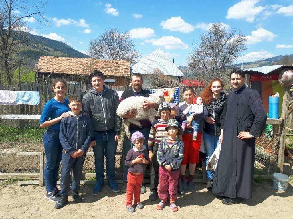 Proiectul „Şcoala dăruirii“, implementat în Parohia Brusturosa 41118