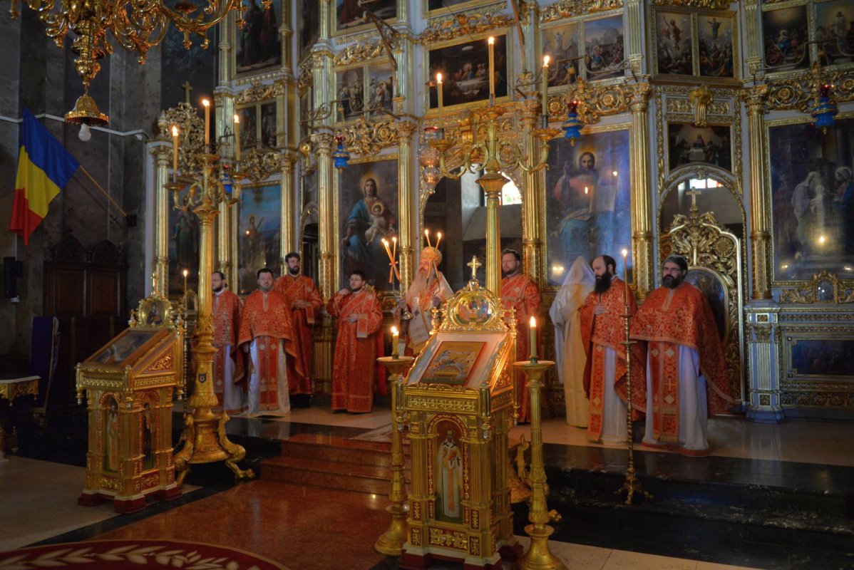 „Viaţa creştină înseamnă calea smereniei şi calea Sfintei Împărtăşanii“ 41111