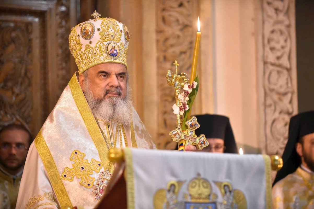 Iubirea răstignită învinge păcatul, iadul şi moartea 41390