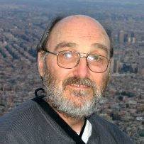 „Şi celor din morminte viață dăruindu-le” 41075