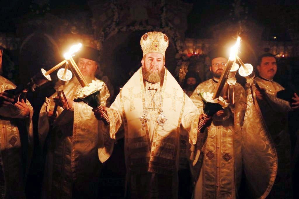 Slujiri arhiereşti la praznicul Învierii Domnului Iisus Hristos 40893