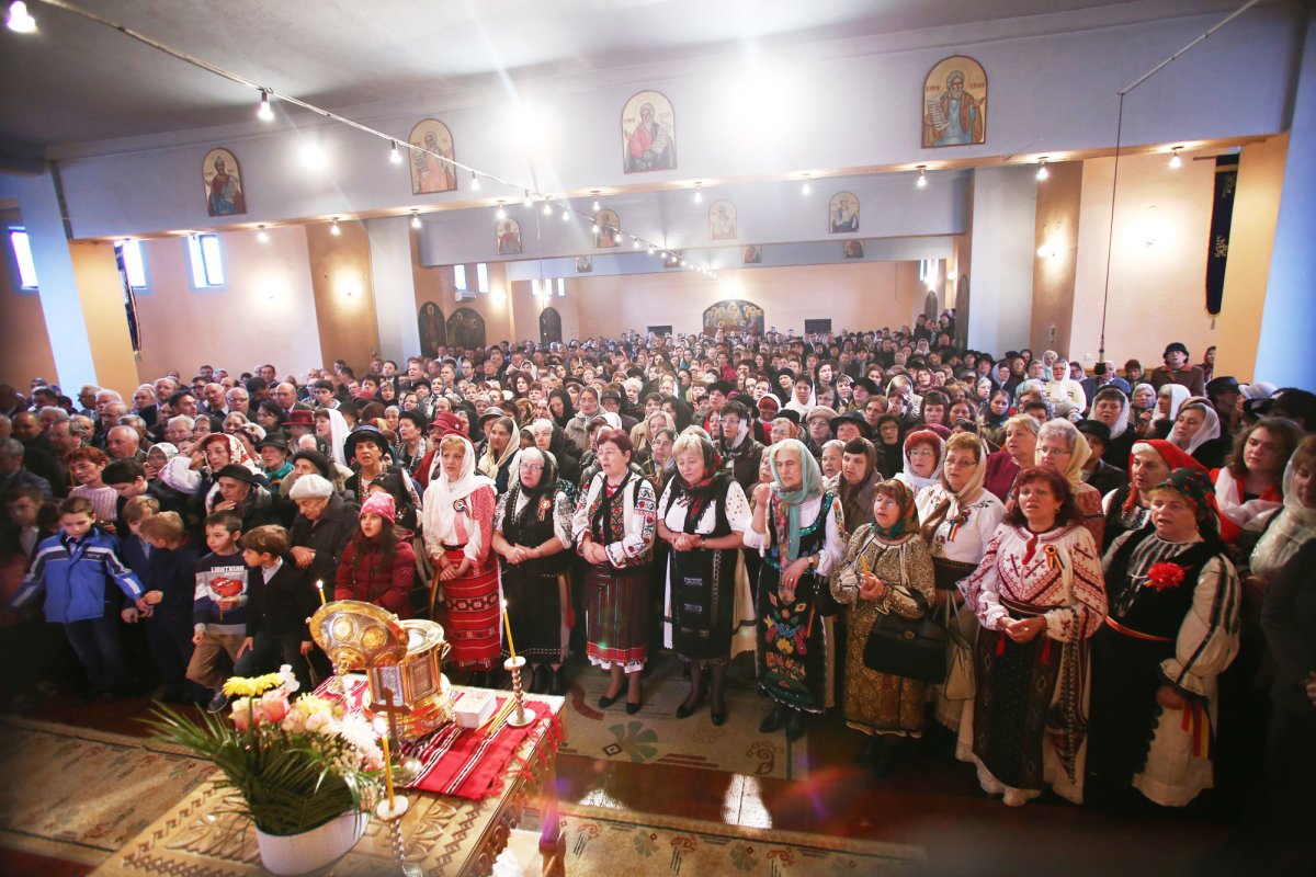 Slujiri arhiereşti la praznicul Învierii Domnului Iisus Hristos 40896