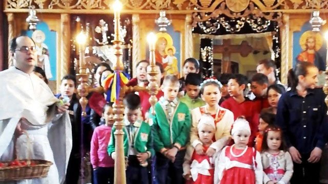 Activităţi cu copiii şi sprijin pentru cei aflaţi în dificultăţi, în Parohia Sărata, Cluj 40871