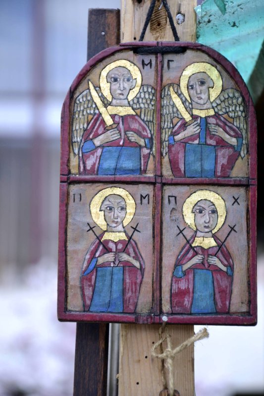 Icoana de vatră, „zăvorul” casei 40800