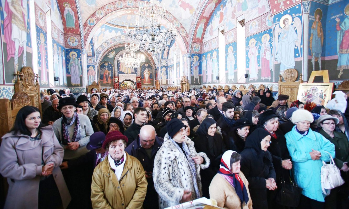 Sărbătoarea Izvorul Tămăduirii 40647