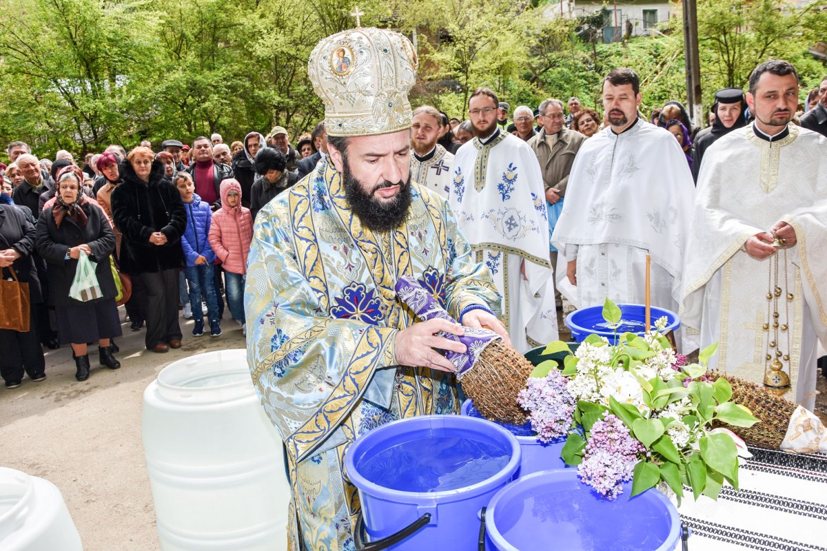 Izvorul Tămăduirii, sărbătorit în Banat 40592