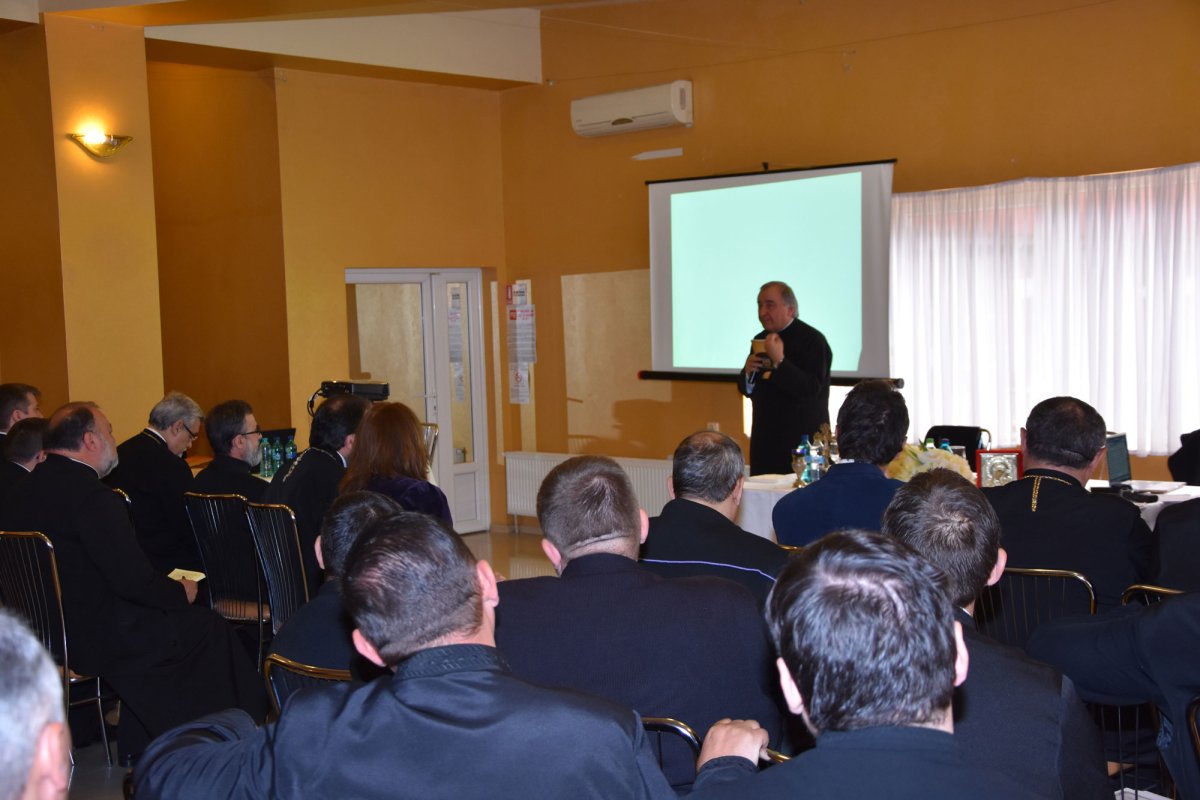 Simpozionul internațional „Jertfă și mărturisire” 40524