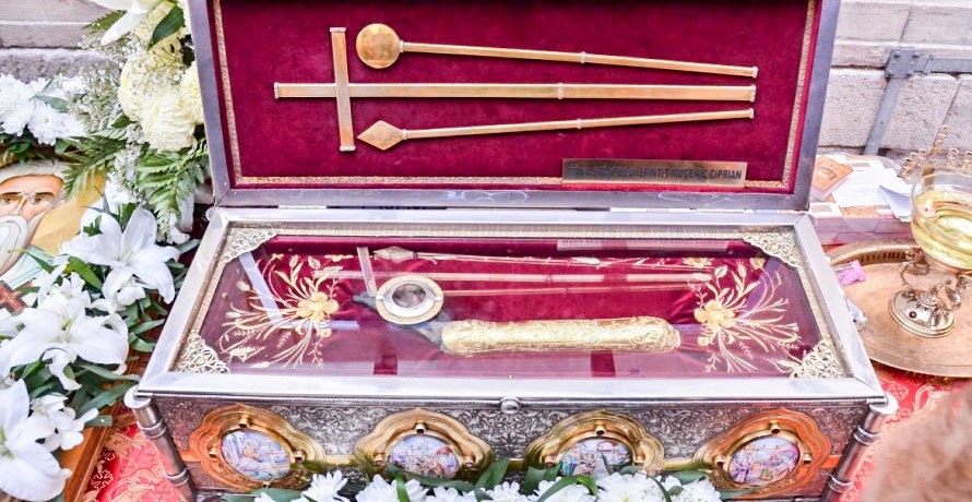 Pelerinaj cu moaștele Sfântului Ciprian de la Biserica Zlătari la Râmnicu Vâlcea 40408