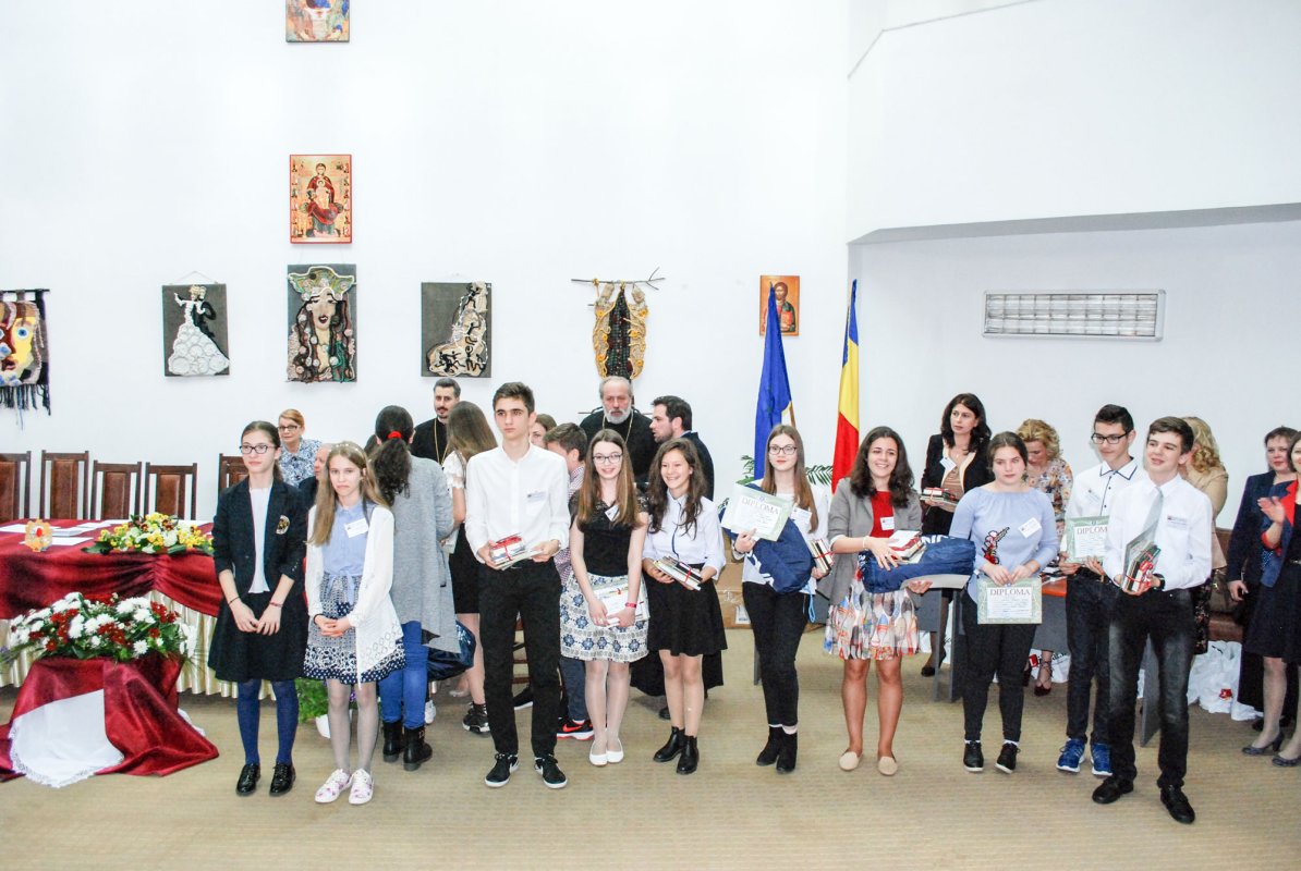 Olimpiada de religie pentru învăţământul laic, la final 40355