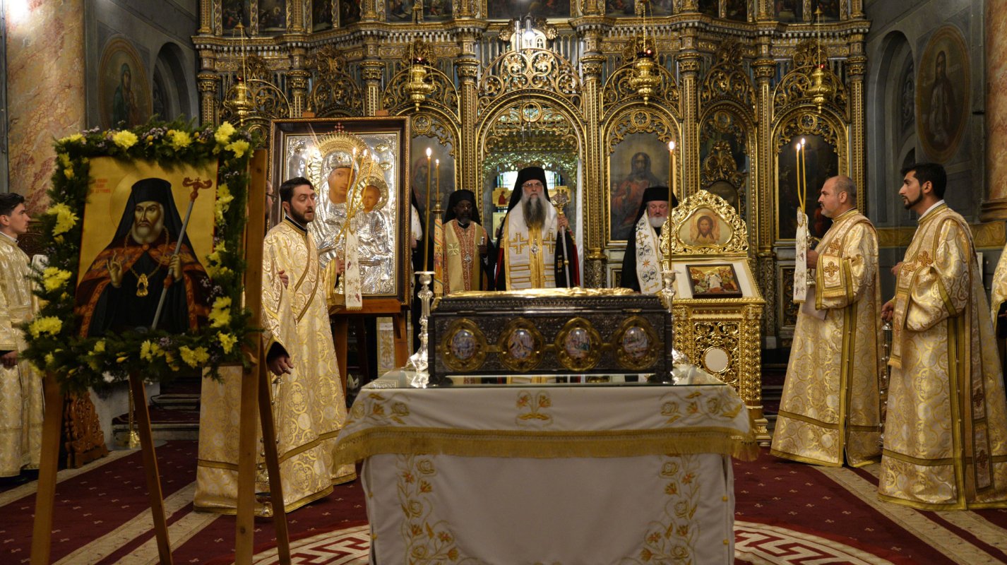 Hramul catedralei din Râmnicu Vâlcea 40232