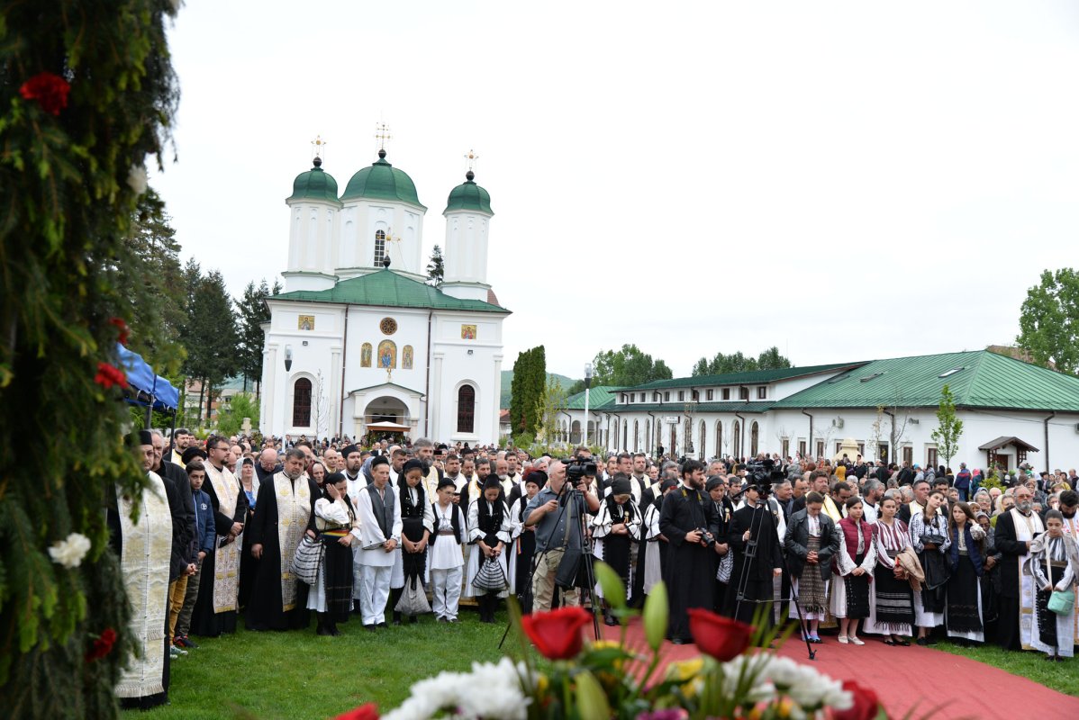 Hramul catedralei din Râmnicu Vâlcea 40234