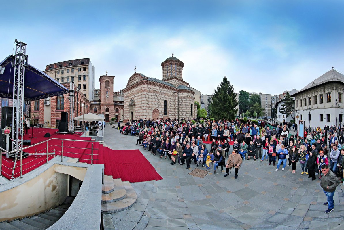 „Cântec pentru femeia creştină” la Biserica „Sfântul Anton”- Curtea Veche 40166